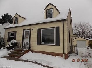 22550 Tracy Ave, Euclid, OH 44123