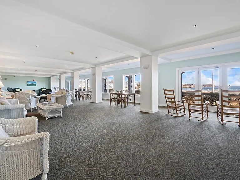 10 Ocean House Way #10 — Photo 28