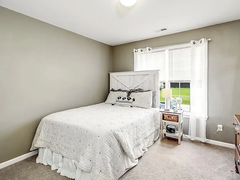 5604 Scottish Hills Dr — Photo 10