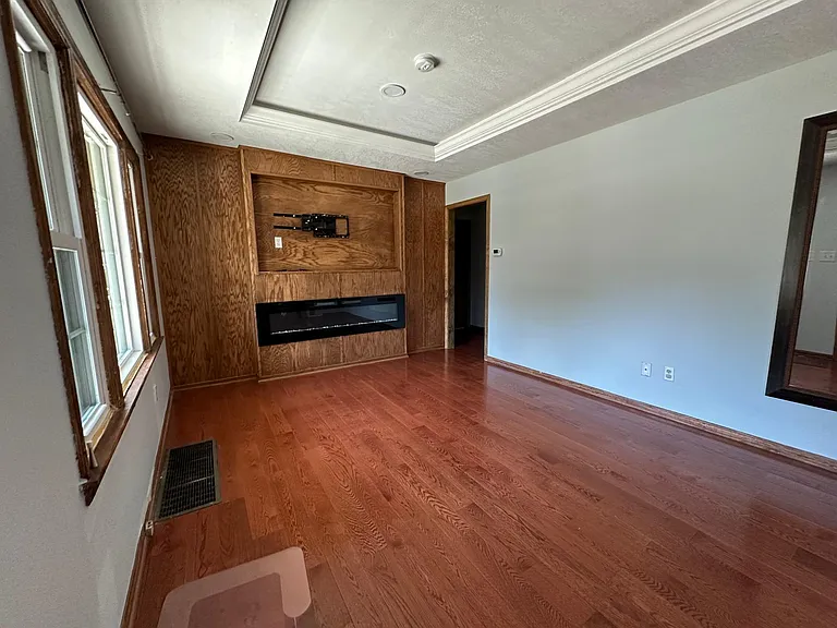 1115 S Cottage St — Photo 8