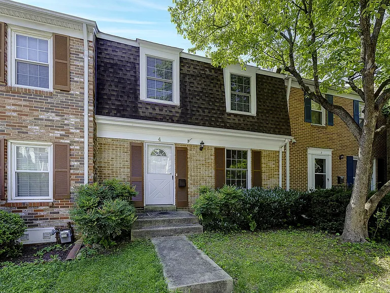 4 Ritchfield Ct — Photo 2