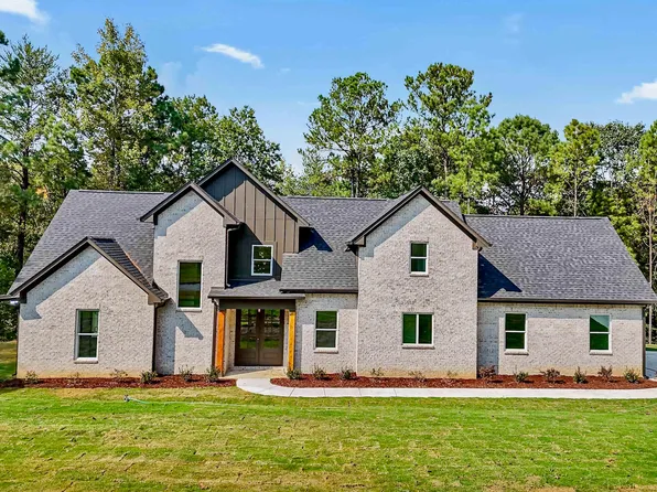 3025 Long Branch Dr, Calera, AL 35040