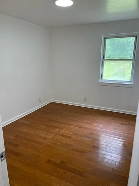 3 bed, 1050 sqft, $1,400 — Photo 4