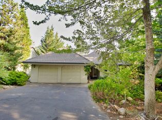 900 Buckthorn Dr, Murphys, CA 95247