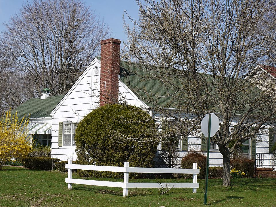 1st image of 31 Sunset Ln
