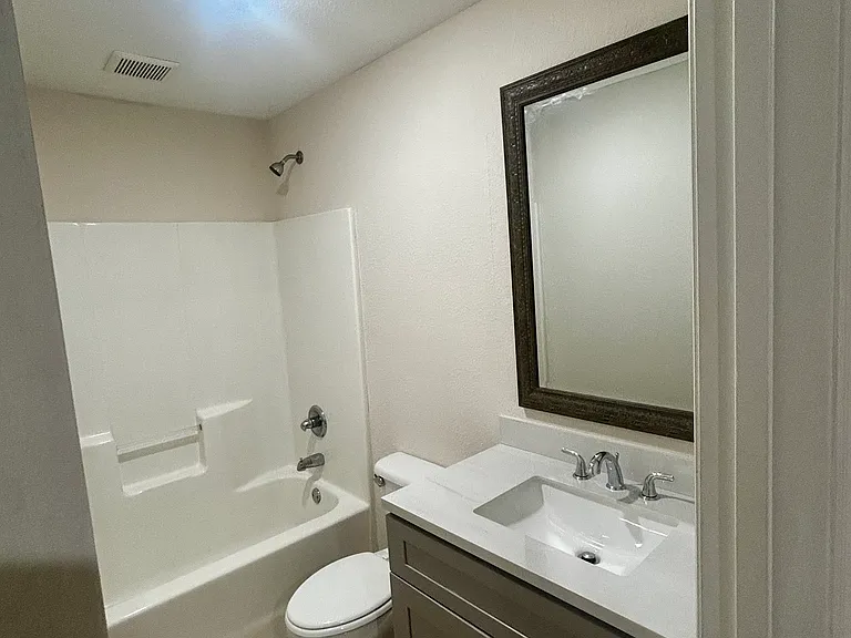 74 Williams St #74 — Photo 10