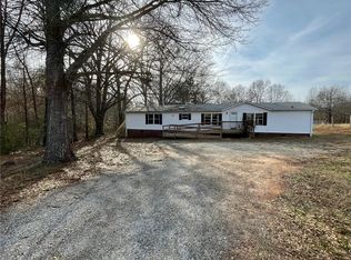 3884 Fairview Rd, Fountain Inn, SC 29644