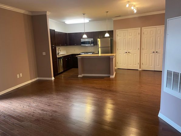 850 E Main St APT 216