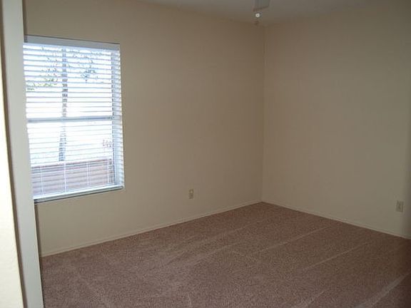 Middle Bedroom