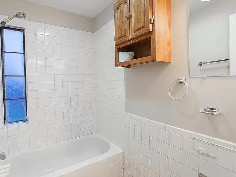 545 Corona Ave #C — Photo 8