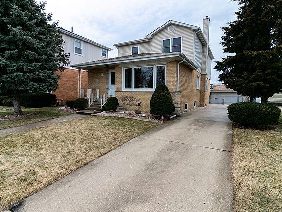 2nd image of 4613 W 102nd St