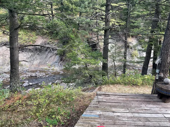 17 Falls Dr, East Glacier Park, MT 59434