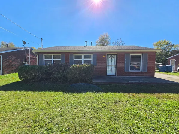 708 Glengarry Dr, Fairdale, KY 40118