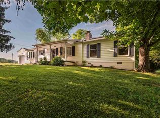 11777 Charleston Rd, Red House, WV 25168