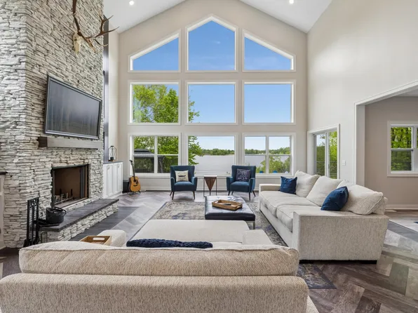 4704 S Lake Sarah Dr, Maple Plain, MN 55359