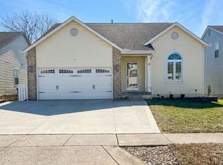 449 Dover Pond Dr, Blacklick, OH