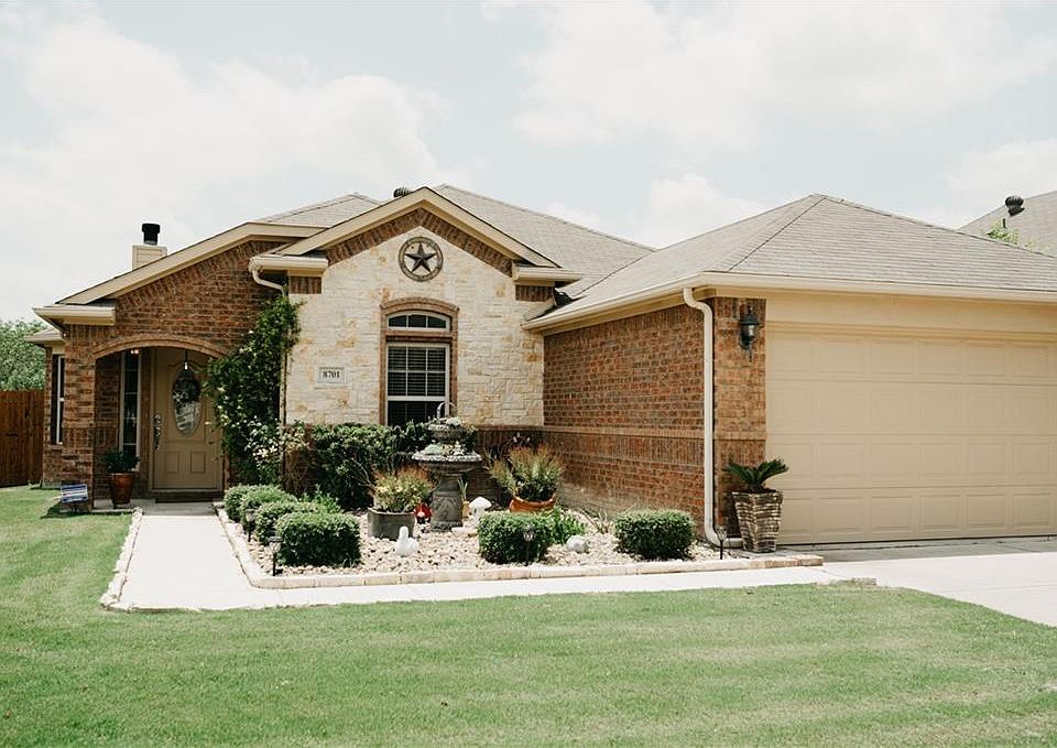 1st image of 8701 Vista Royale Dr
