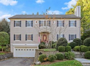 1 Park St, Cos Cob, CT 06807