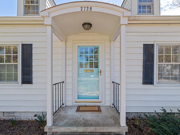 4th image of 2728 Anderson Dr