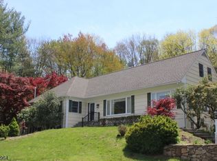 30 Winding Way, Bernardsville, NJ 07924