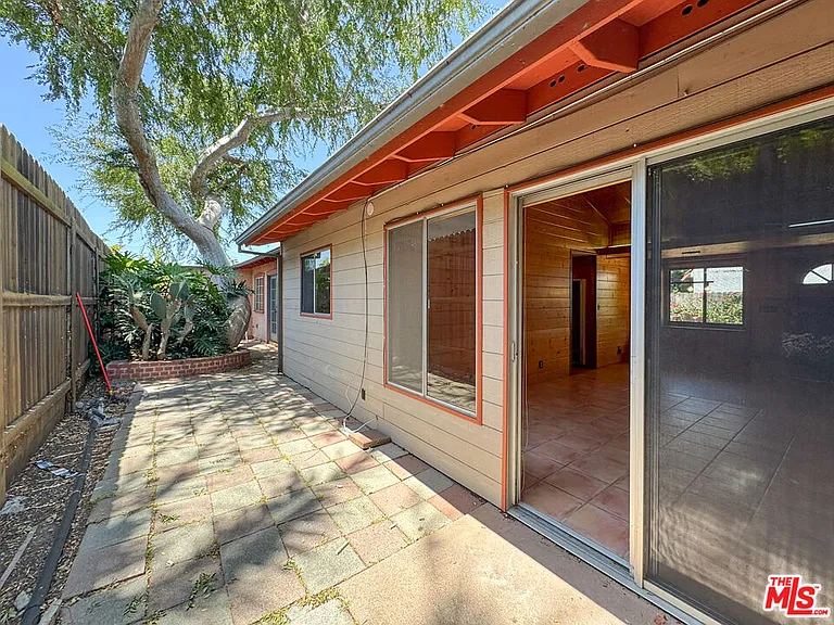 3124 Veteran Ave — Photo 12