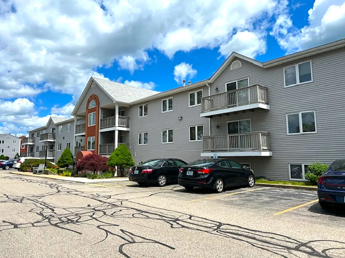 Building Photo - 724 Beverage Hill Ave #B2