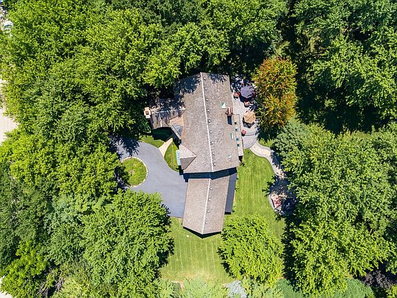 HOME HAD NEW SHACKER ROOF IN 2013