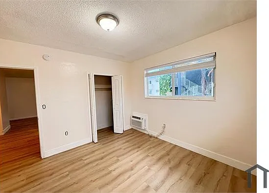 690 NE 133rd St #7 — Photo 11
