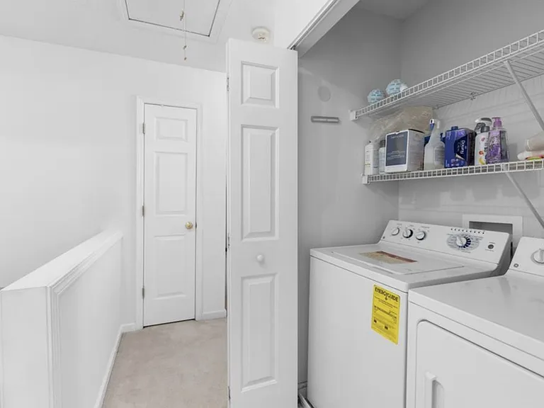 Shared Washer / Dryer
