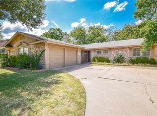 6936 Bal Lake Dr, Fort Worth, TX 76116