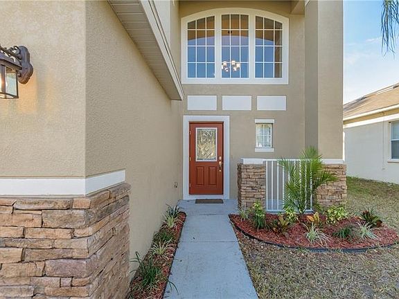 3rd image of 34933 Meadow Reach Dr