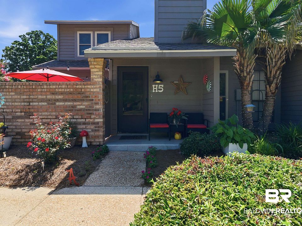 1st image of 389 Clubhouse Dr #5H