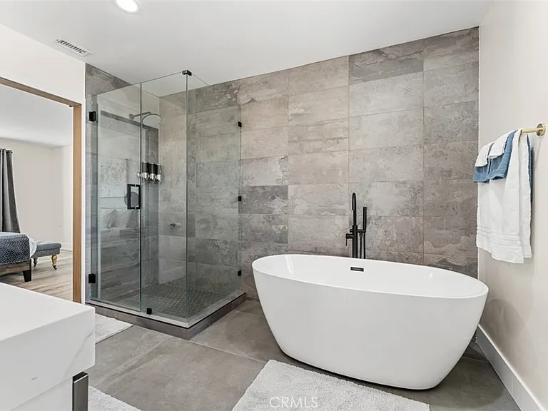 60468 Latham Trl — Photo 18
