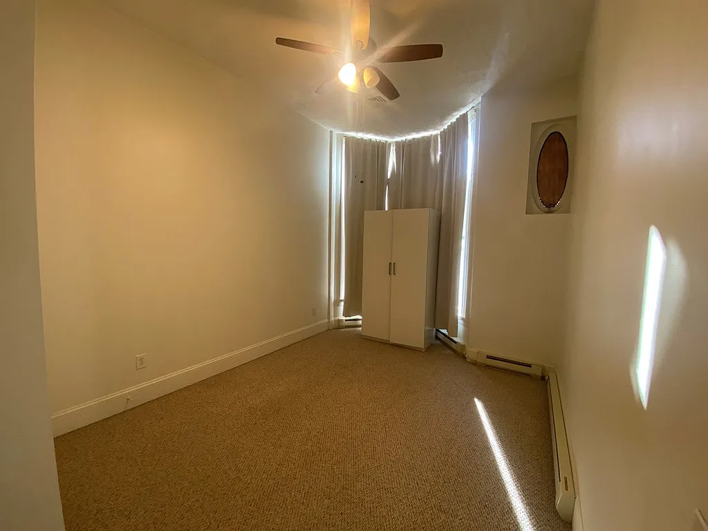 2 bed, 1.5 bath, 687 sqft, $1,100 — Photo 4