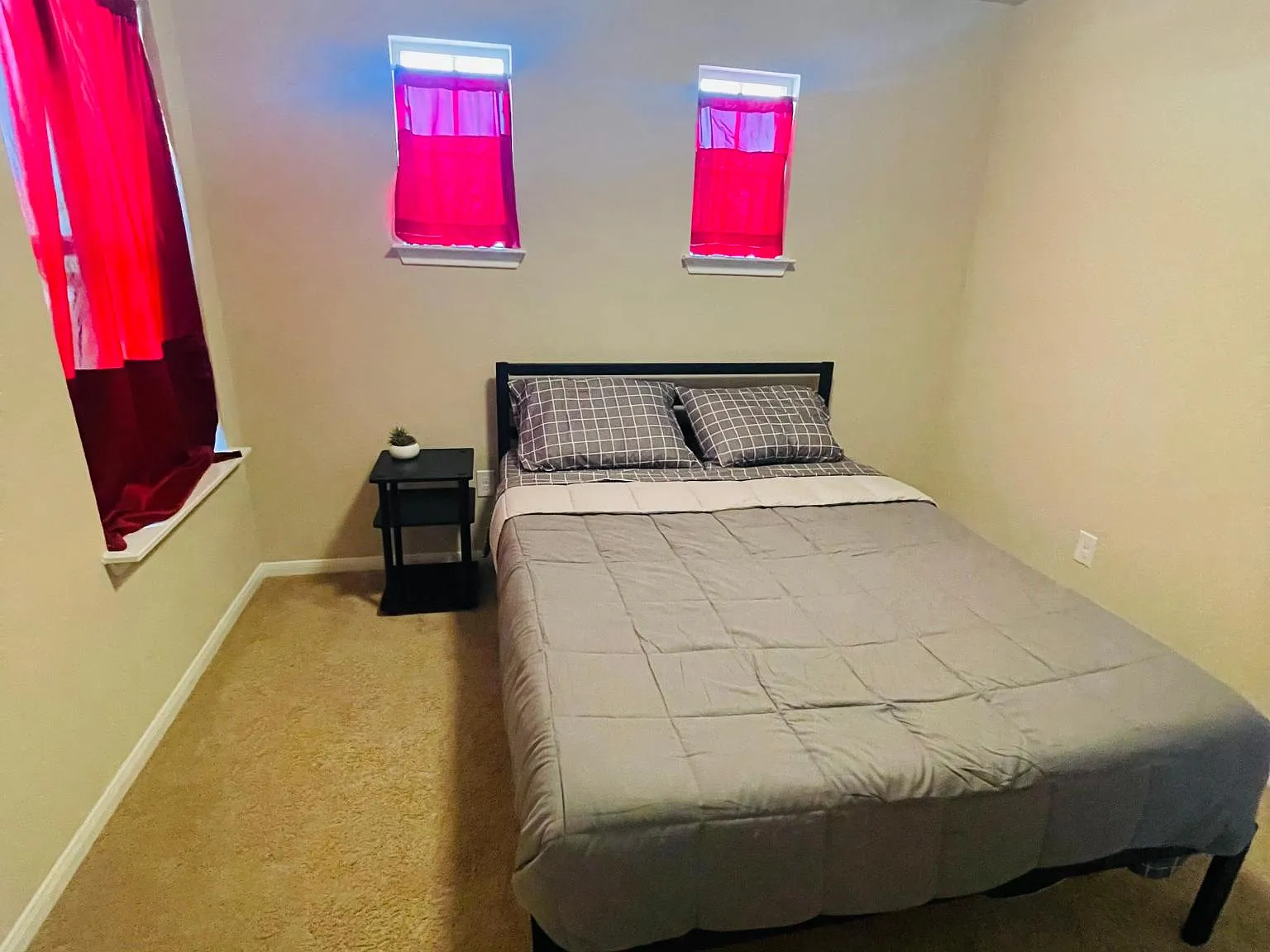 3 bed, 2.5 bath, 1795 sqft, $2,300 — Photo 4