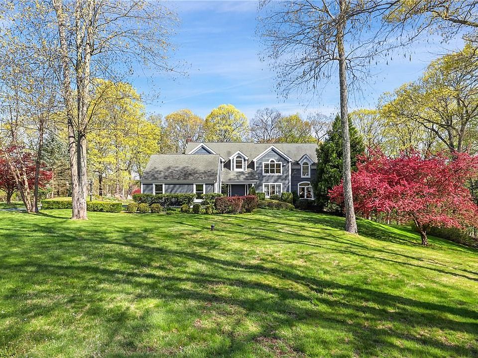 1st image of 19 Mianus Bluff Drive