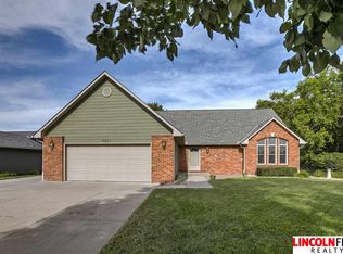 5207 S 75th St, Lincoln, NE 68516