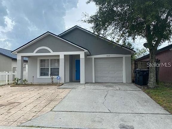 2nd image of 5242 Florida Holly Dr