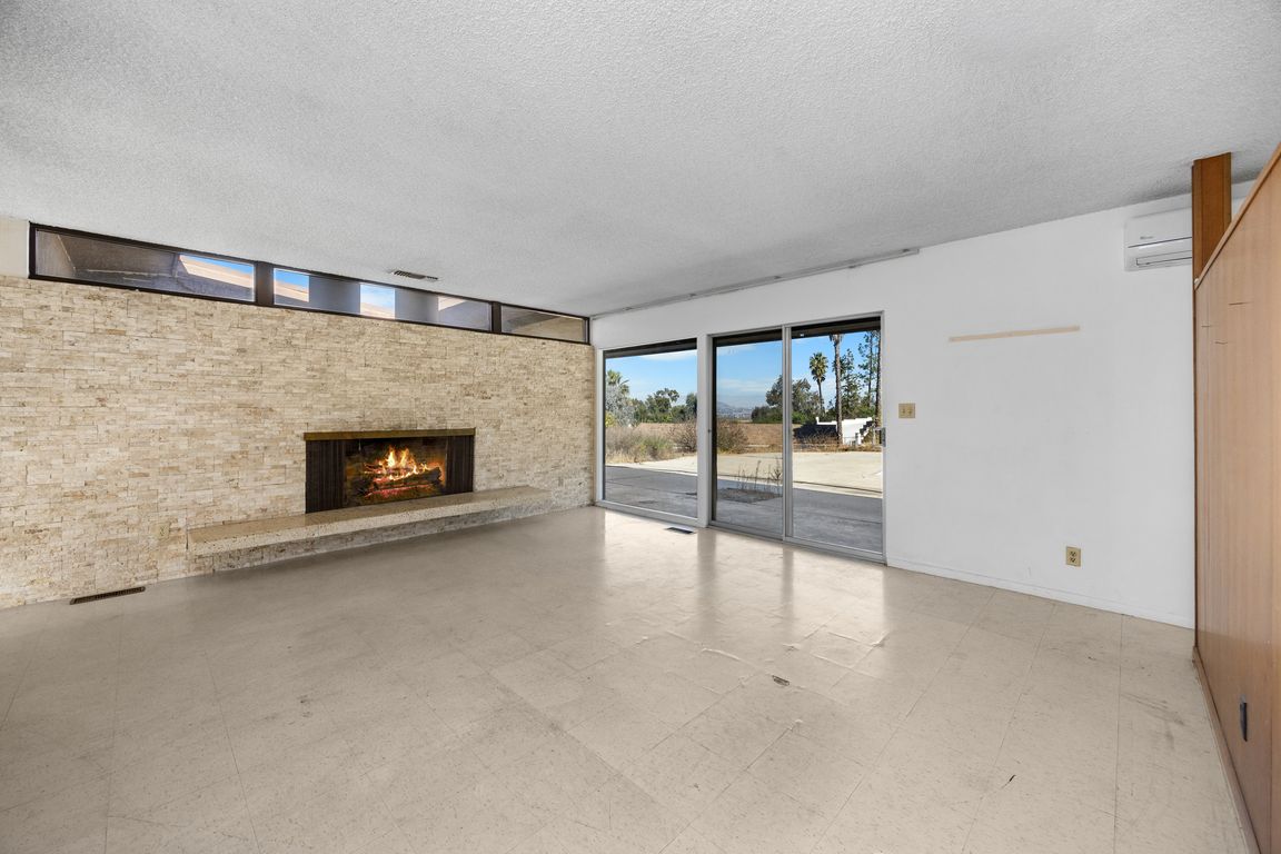 next background image