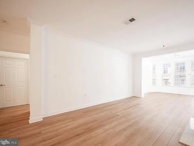10328 Sager Ave #217 — Photo 4