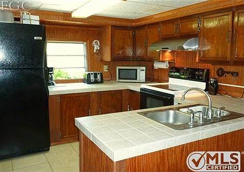 4th image of 7646 Hart Dr