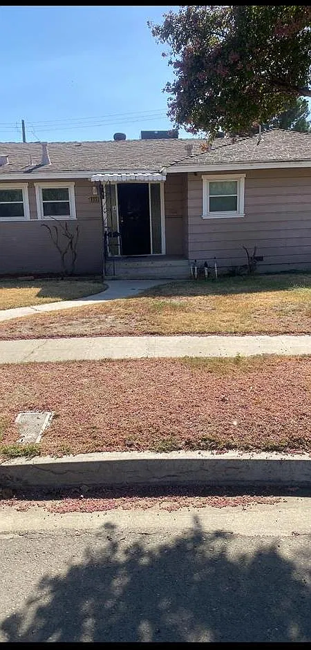 3 bed, 1656 sqft, $2,200 — Photo 2