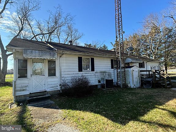 3rd image of 7592 Green Lewis Rd