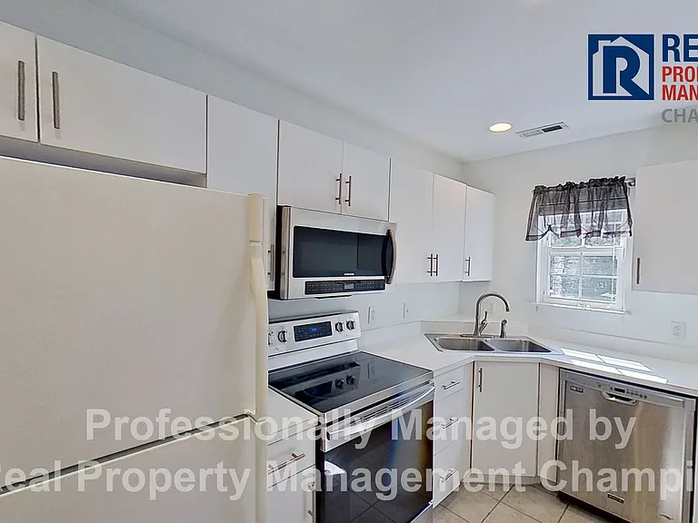 3825 Mayfield Ct — Photo 6
