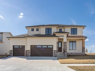 7910 N 167th Ave, Bennington, NE 68007