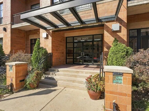 614 W Doty St APT 401, Madison, WI 53703