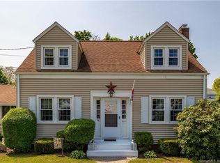 28 Fairview St, Manchester, CT 06040