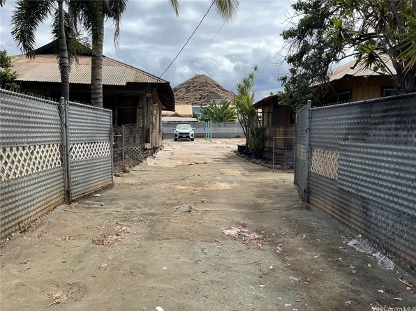 85-988 Farrington Hwy, Waianae, HI 96792