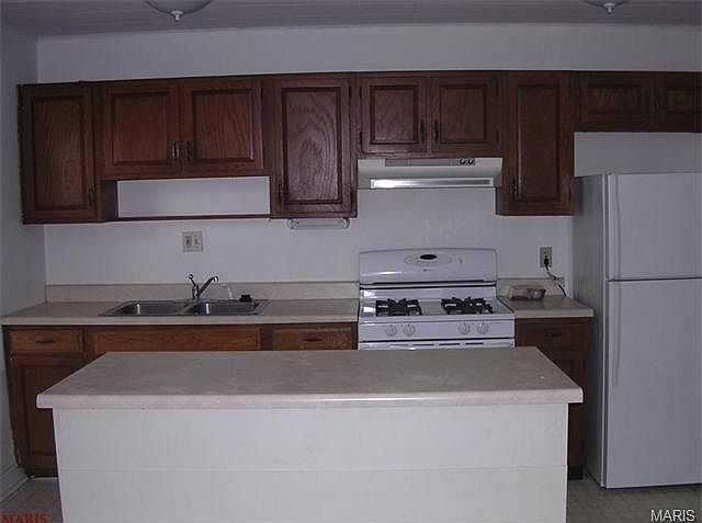 2nd image of 3662 Saint Marguerite Ln
