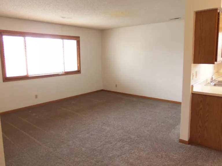1027 H St #13 — Photo 3